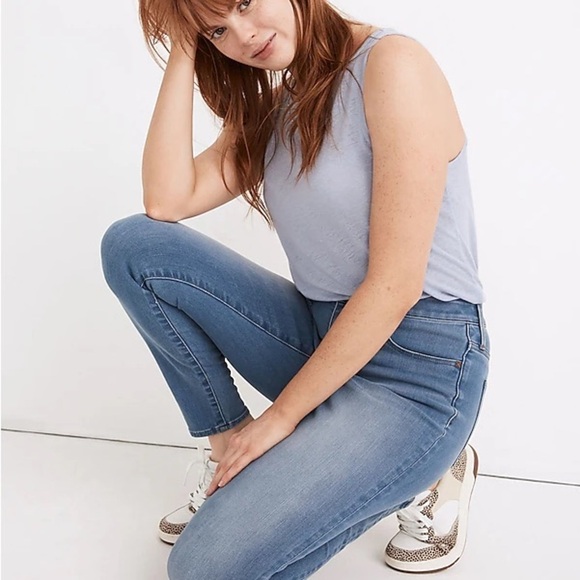 EUC - Madewell Curvy Roadtripper Jeggings - size 28P - Picture 2 of 6